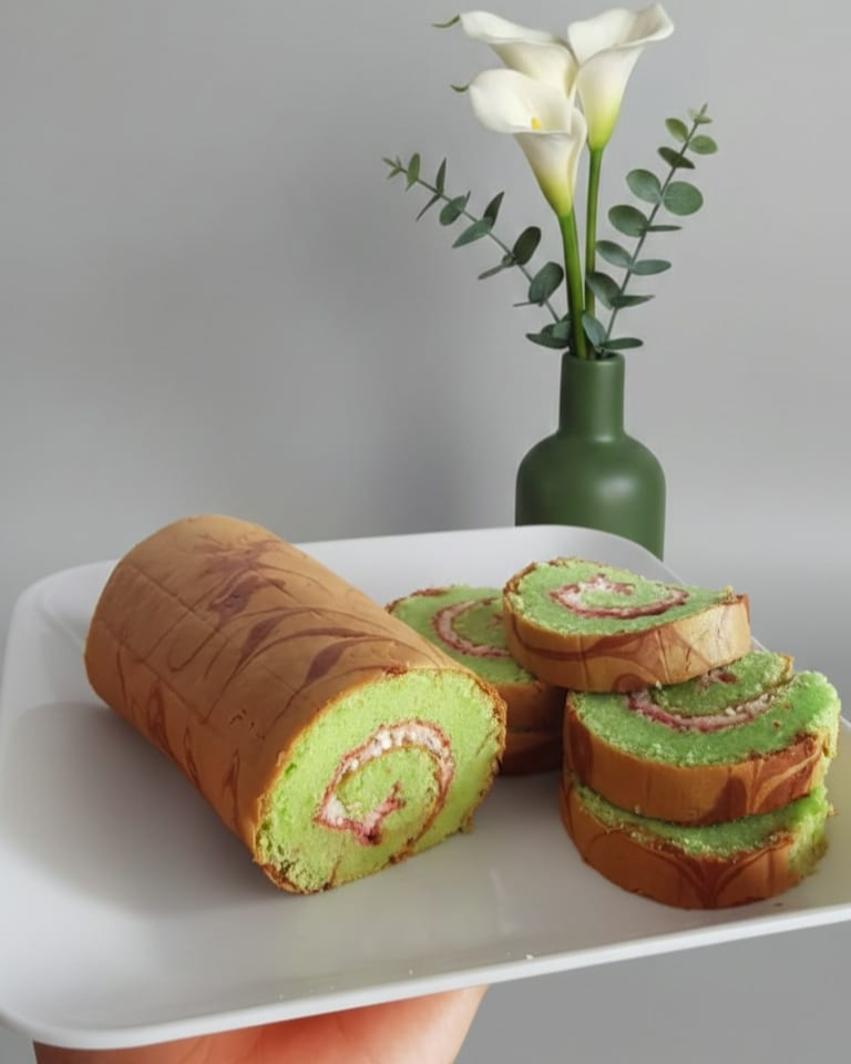 Pandan Roll Cake